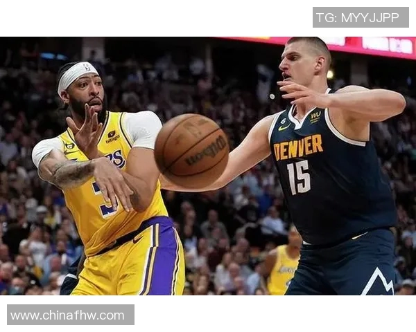 湖人战胜掘金，展现强势：新赛季揭开胜利序幕