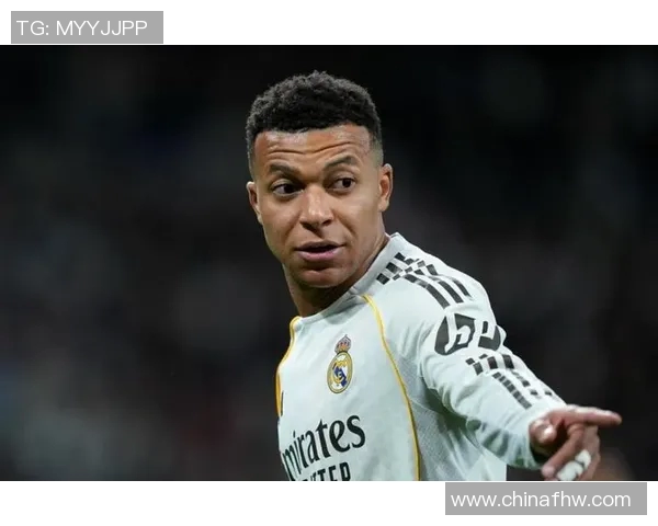 皇马连胜气势如虹,巴萨步伐放缓,姆巴佩转会成焦点